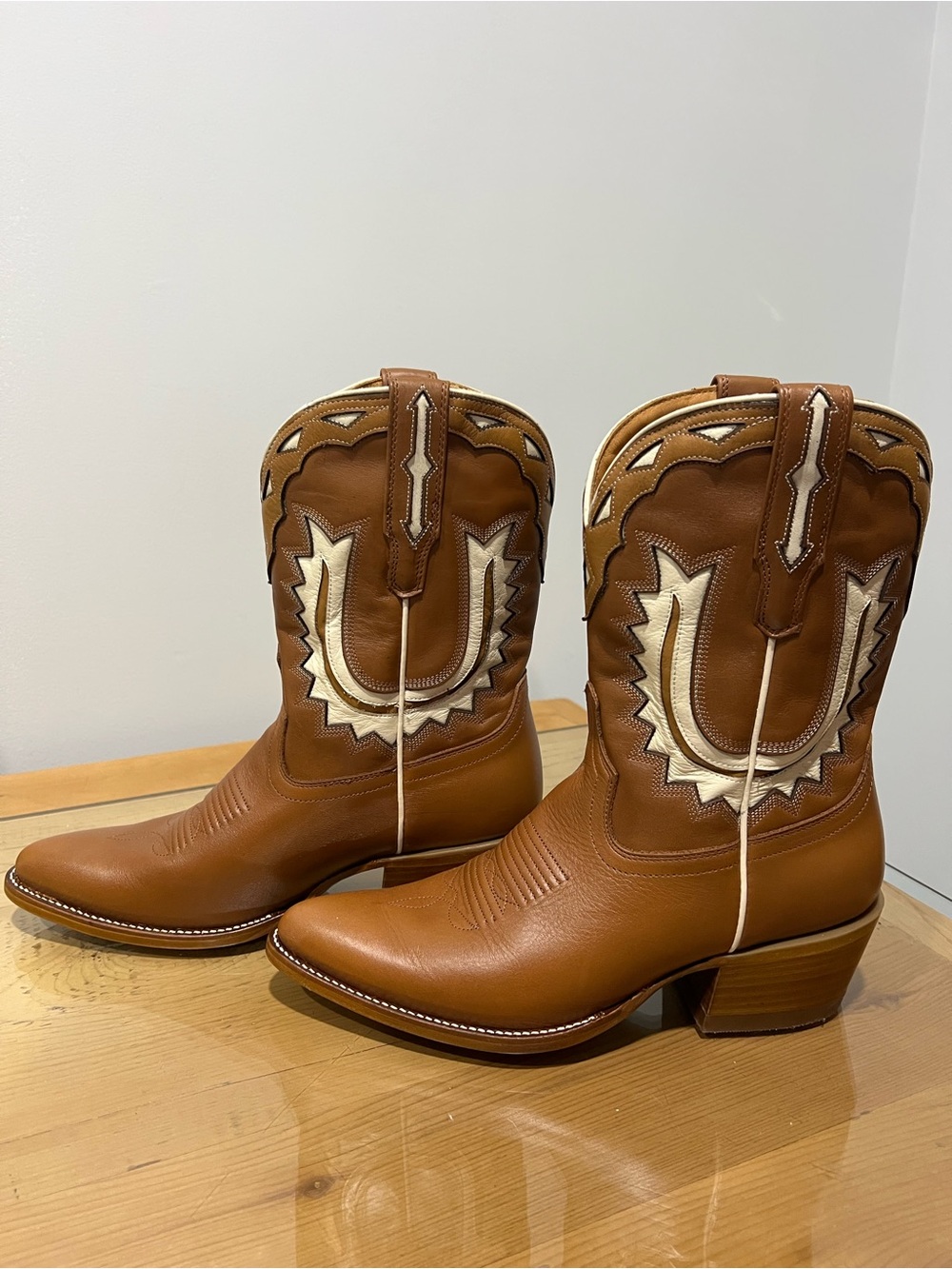Tecovas The Jolene Caramel / Bone brown Leather Western Boots size 9.5